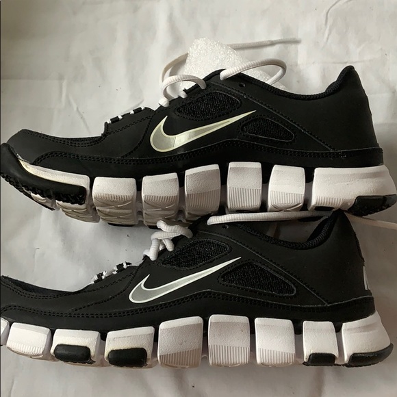 Nike sneakers - Picture 3 of 7